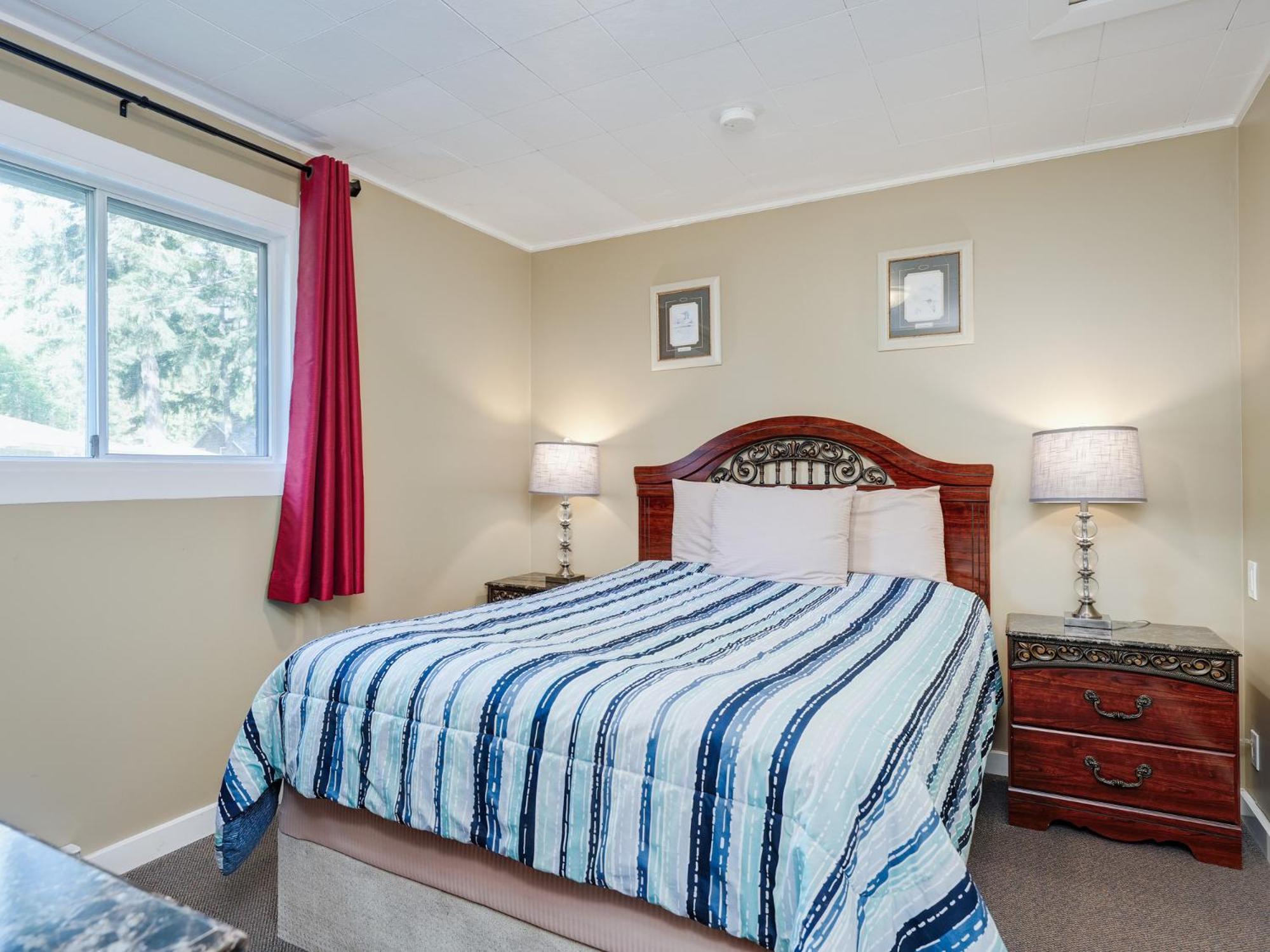 Malahat Bungalows Motel Exterior photo